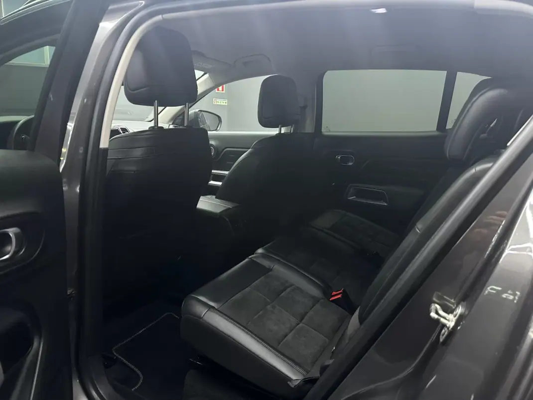 Citroën C5 Aircross 2022 - 23800 EUR, 61000 km - AUTO.MOTO.pt - 61000km - foto 14 de 21