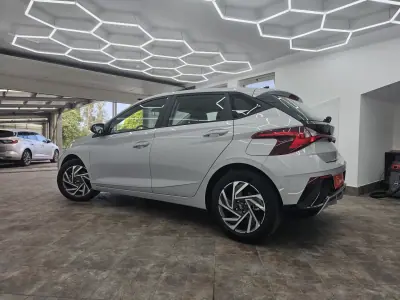 Hyundai i20 2026 - 20350 EUR, 1812 km - AUTO.MOTO.pt - 1812km - foto 5 de 37