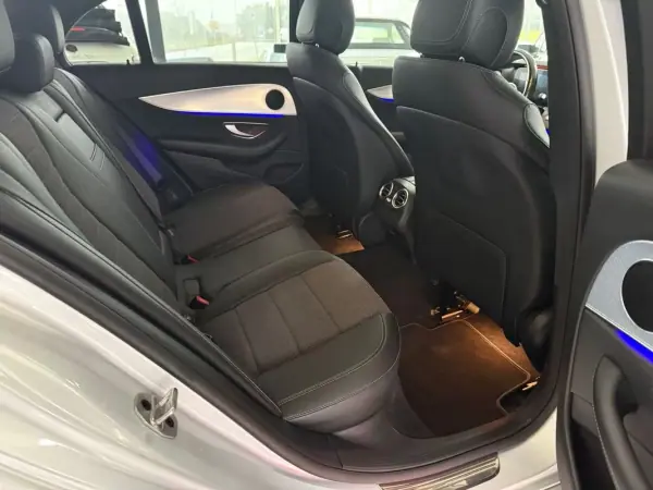 Mercedes-Benz E 220 2020 - 34990 EUR, 84701 km - AUTO.MOTO.pt - 84701km - foto 20 de 29