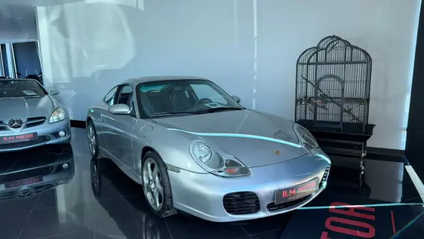Porsche 911 Carrera 4 Coupé 1999 Gasolina