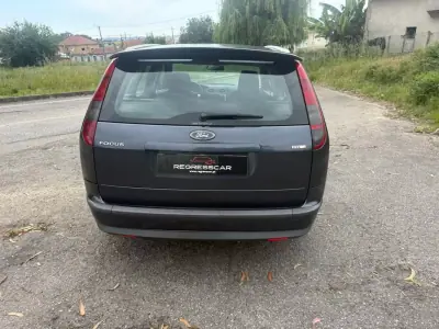 Ford Focus SW 2007 - 4450 EUR, 235000 km - AUTO.MOTO.pt - 235000km - foto 4 de 26