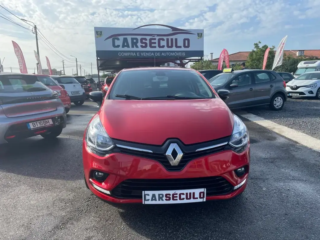 Renault Clio 2017 - 11950 EUR, 94905 km - AUTO.MOTO.pt - 94905km - foto 2 de 27