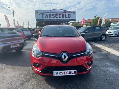 Renault Clio 2017 - 11950 EUR, 94905 km - AUTO.MOTO.pt - 94905km - foto 2 de 27
