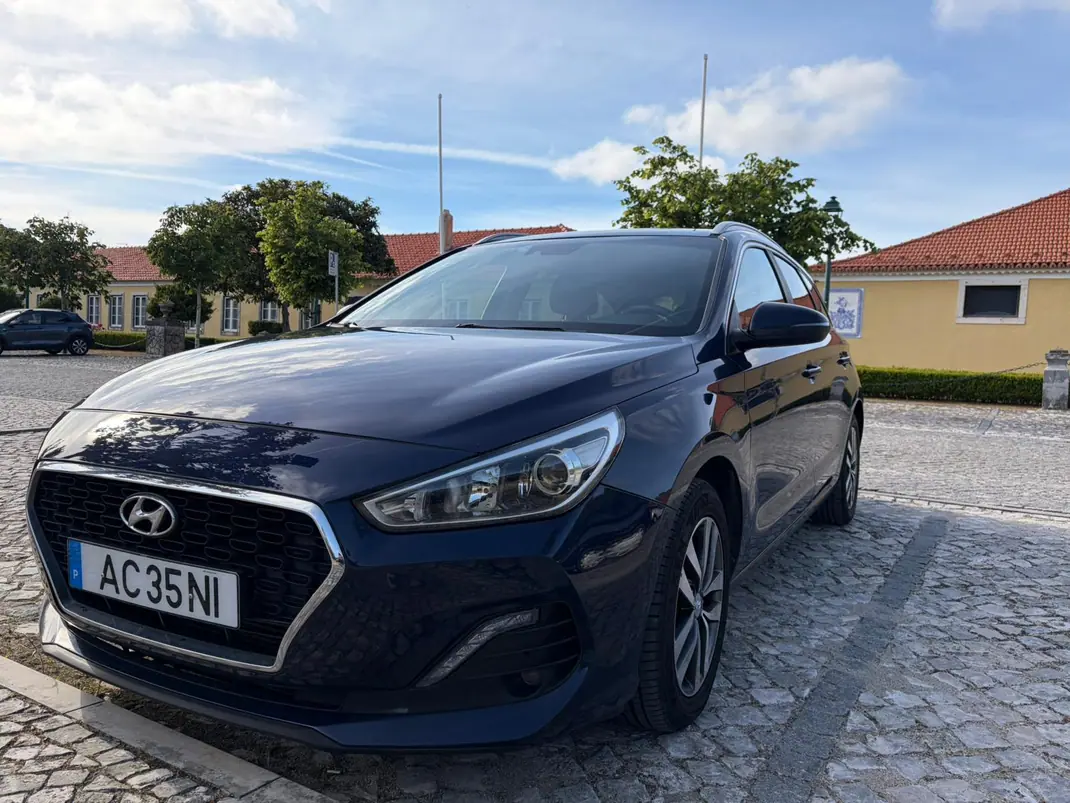 Hyundai i30 CW 2020 - 10900 EUR, 159000 km - AUTO.MOTO.pt - 159000km - foto 1 de 13