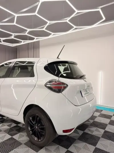 Renault Zoe 2020 - 15750 EUR, 43000 km - 43000km - foto 6 de 18