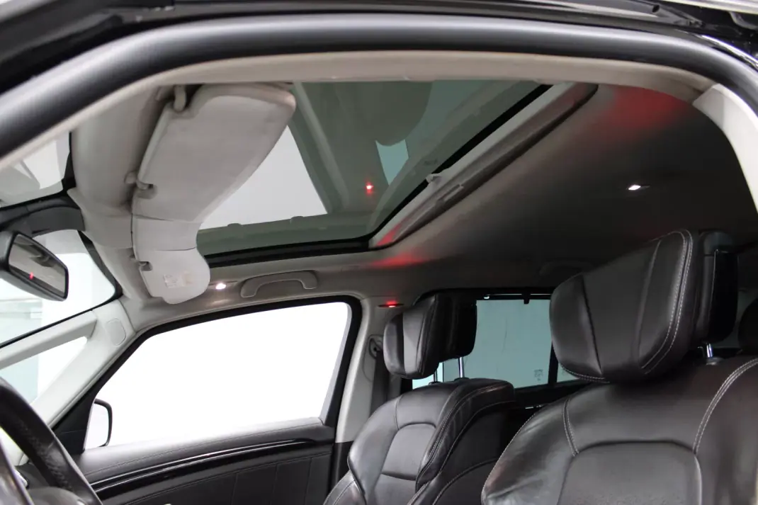 Renault Espace 2017 - 17900 EUR, 171000 km - AUTO.MOTO.pt - 171000km - foto 13 de 31