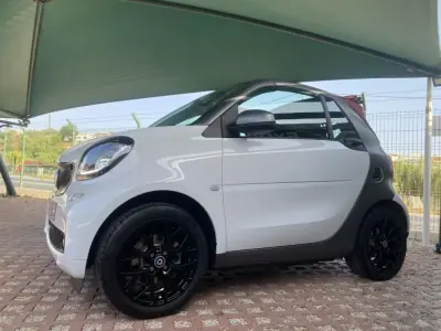 Smart Fortwo Cabrio 2019 - 17900 EUR, 40794 km - AUTO.MOTO.pt - 40794km - foto 7 de 24