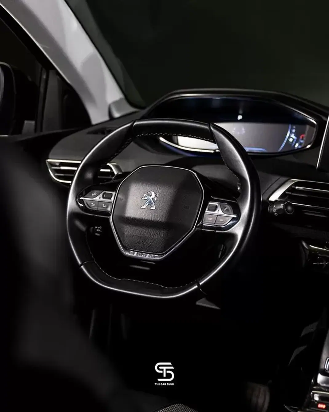 Peugeot 3008 2019 - 18950 EUR, 105372 km - AUTO.MOTO.pt - 105372km - foto 19 de 23