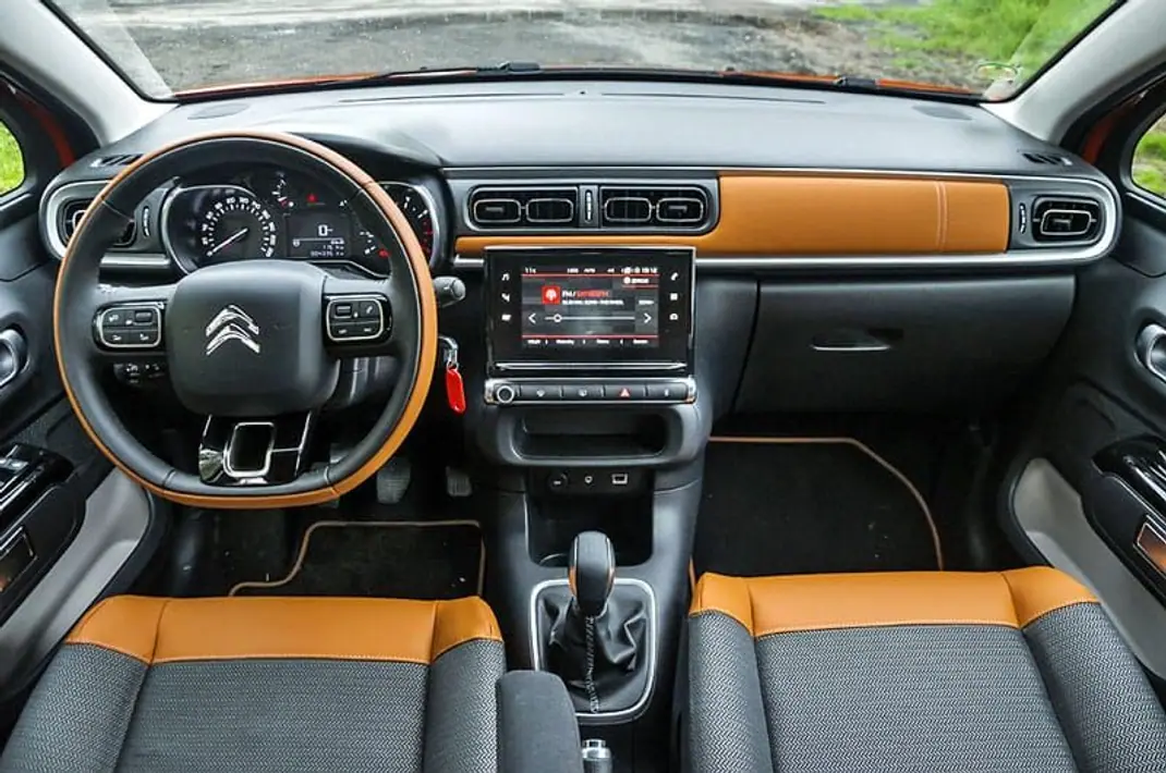 Citroën C3 2018 - 9500 EUR, 140000 km - 140000km - foto 4 de 10