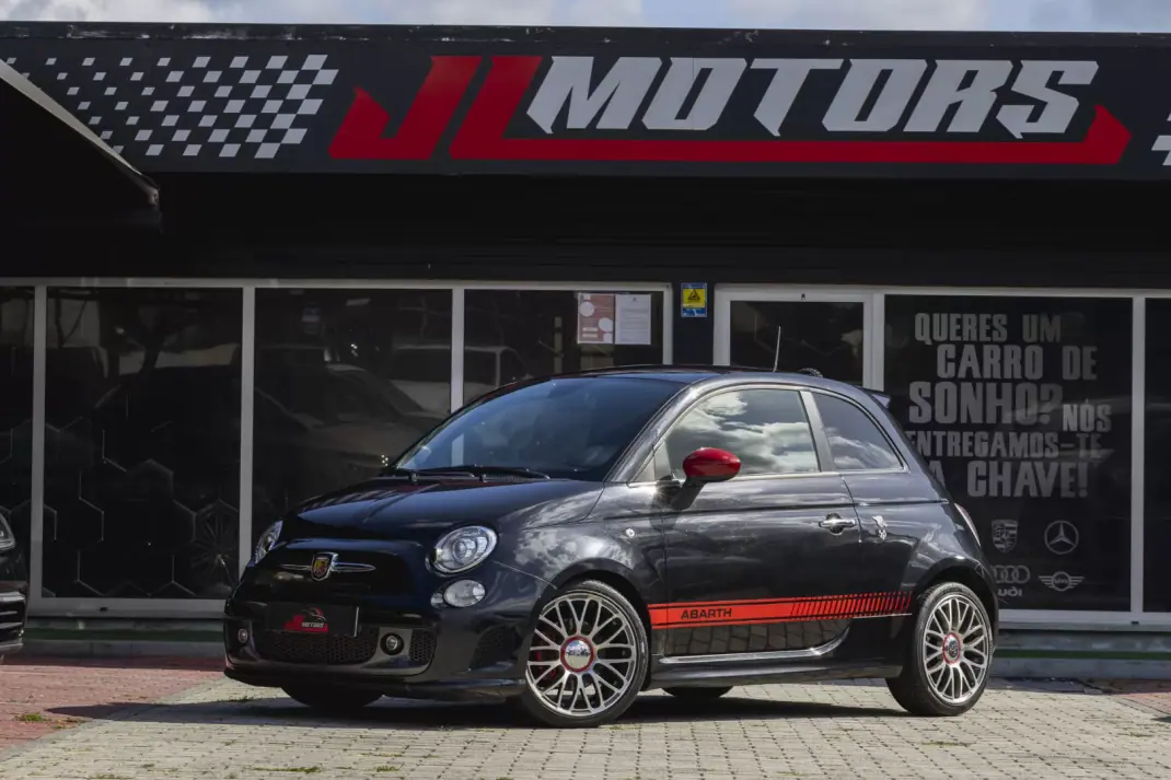 Fiat 500C 2012 - 12900 EUR, 136580 km - 136580km - foto 4 de 48