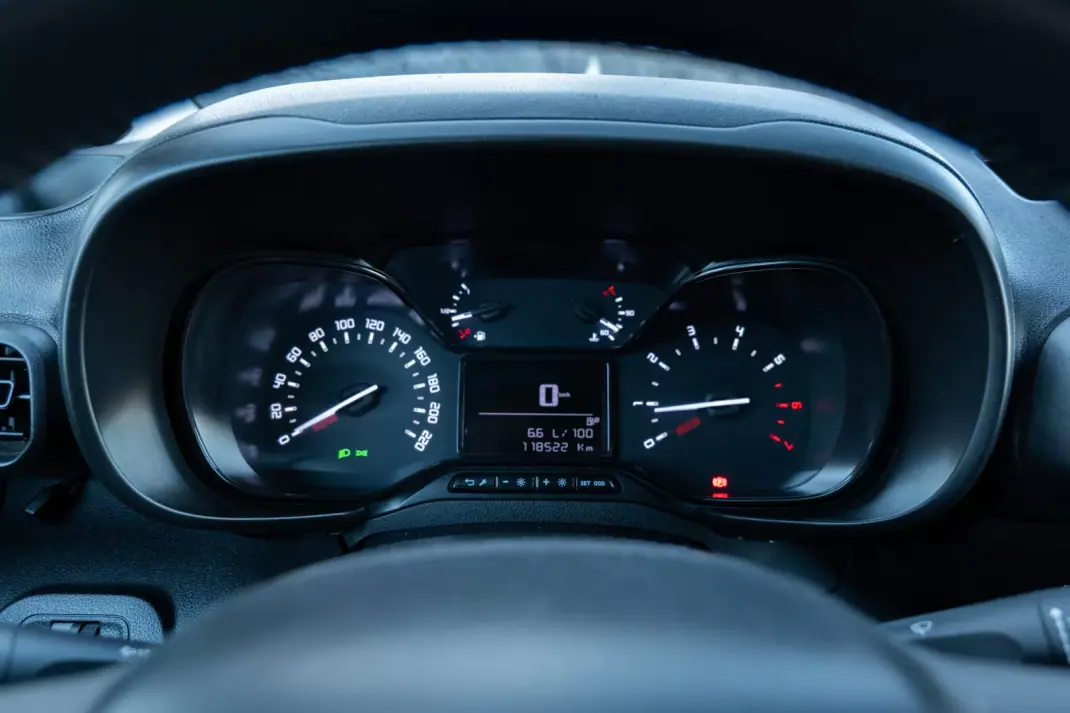 Citroën Berlingo 2022 - 14900 EUR, 115 km - AUTO.MOTO.pt - 115km - foto 10 de 22