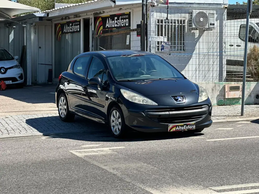 Peugeot 207 2006 - 8900 EUR, 172278 km - 172278km - foto 8 de 27