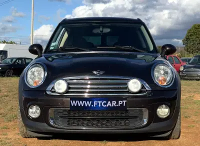 MINI Clubman 2014 - 10990 EUR, 269488 km - foto 2 de 9