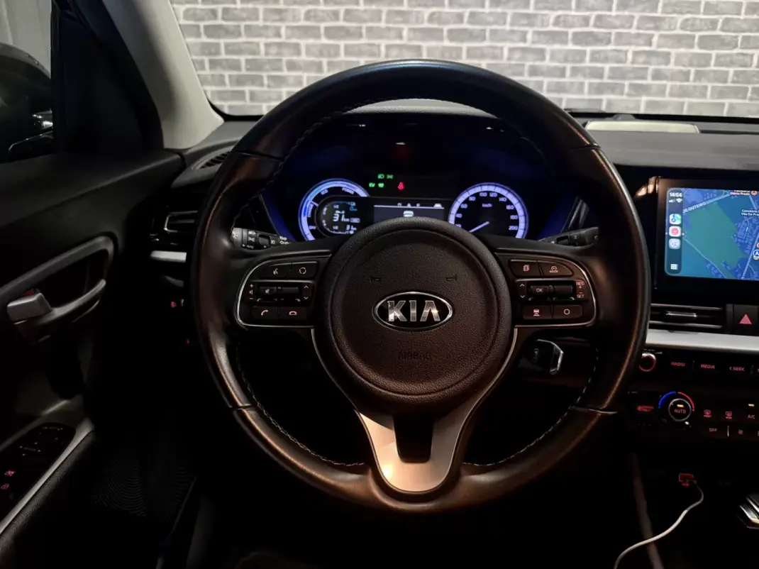 Kia Niro 2020 - 17490 EUR, 168000 km - AUTO.MOTO.pt - 168000km - foto 17 de 21