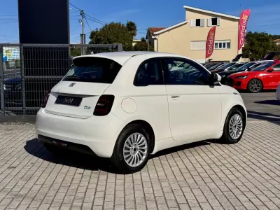 Fiat 500e 2023 — photo 2 of 20