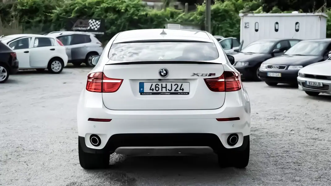 BMW X6 2009 - 22500 EUR, 268000 km - AUTO.MOTO.pt - 268000km - foto 8 de 12