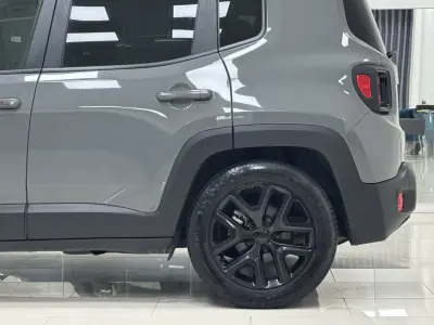 Jeep Renegade 2019 - 16990 EUR, 89500 km - AUTO.MOTO.pt - 89500km - foto 20 de 24