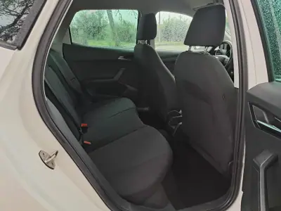 SEAT Arona 2023 - 15990 EUR, 49350 km - AUTO.MOTO.pt - 49350km - foto 19 de 25