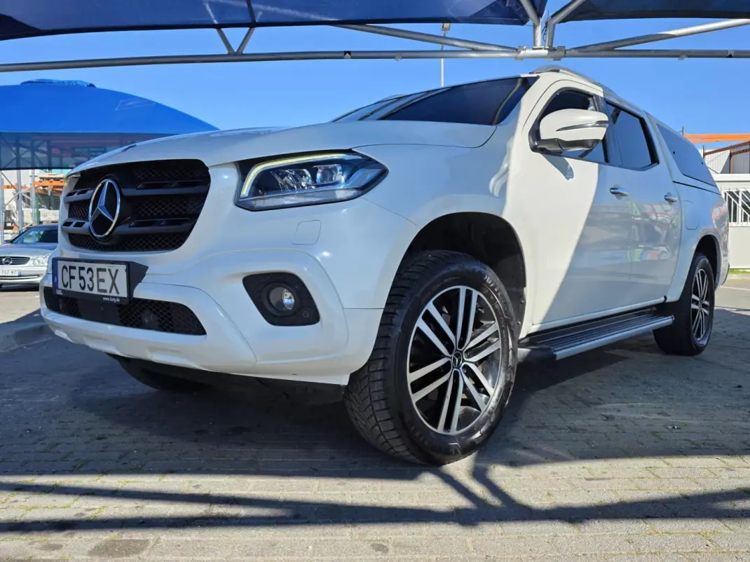 Mercedes-Benz X 250 2018 - 32990 EUR, 109235 km - AUTO.MOTO.pt - 109235km - foto 1 de 17