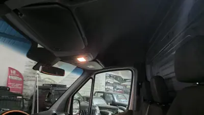 Mercedes-Benz Sprinter 316 Cdi 7G-tronic C/Iva 2018 - 27950 EUR, 160304 km - AUTO.MOTO.pt - 160304km - foto 21 de 34