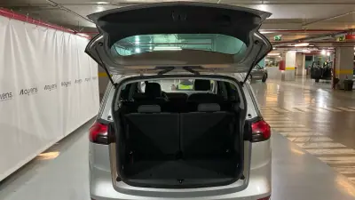 Opel Zafira 2019 - 9999 EUR, 270000 km - AUTO.MOTO.pt - 270000km - foto 9 de 15