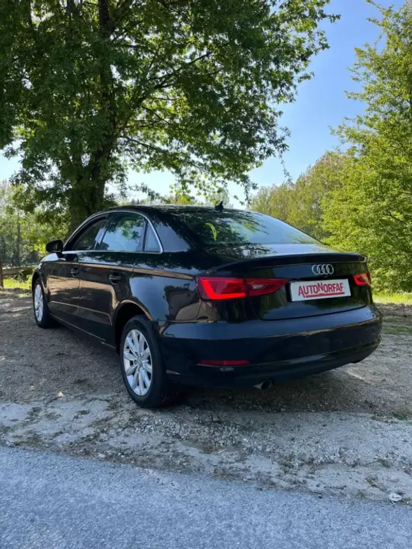 Audi A3 Limousine 2014 - 15750 EUR, 149000 km - AUTO.MOTO.pt - 149000km - foto 4 de 27