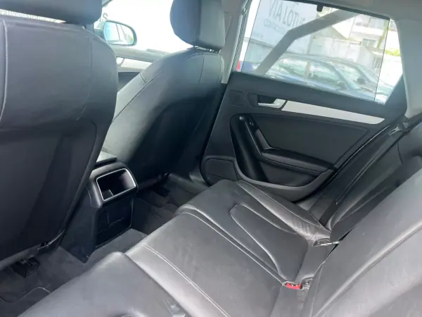 Audi A4 Avant 2016 - 16500 EUR, 219000 km - AUTO.MOTO.pt - 219000km - foto 12 de 12