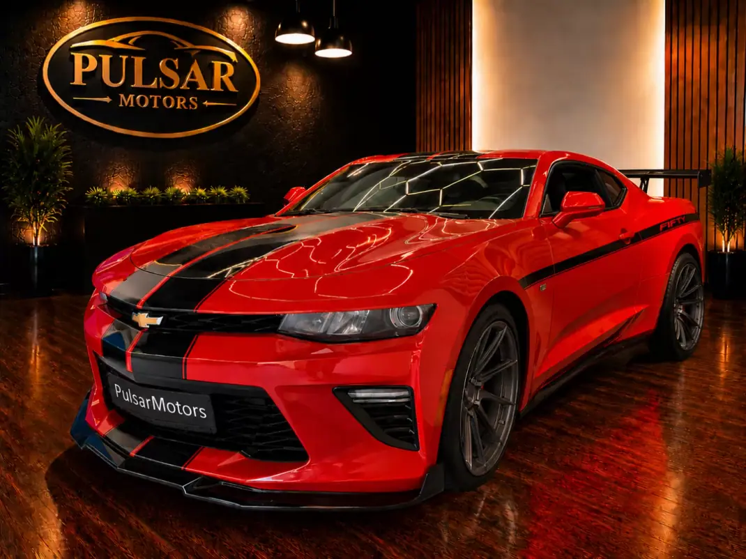Chevrolet Camaro 2017 - 51900 EUR, 50000 km - AUTO.MOTO.pt - 50000km - foto 1 de 17