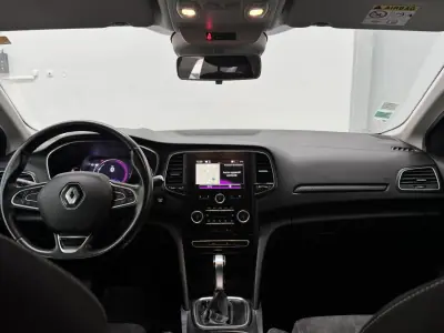 Renault Mégane 2019 - 15990 EUR, 124000 km - AUTO.MOTO.pt - 124000km - foto 7 de 11