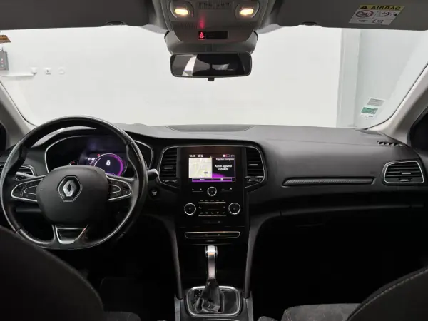 Renault Mégane 2019 - 15990 EUR, 124000 km - AUTO.MOTO.pt - 124000km - foto 7 de 11