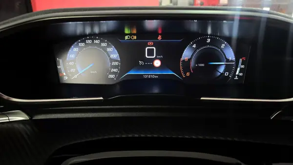Peugeot 508 SW 2019 - 15990 EUR, 131210 km - AUTO.MOTO.pt - 131210km - foto 21 de 60