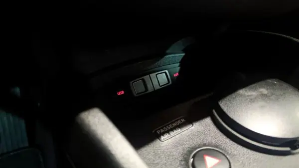 SEAT Leon 2012 - 5900 EUR, 395479 km - AUTO.MOTO.pt - 395479km - foto 35 de 40