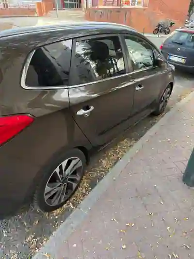 Kia Carens 2018 - 13500 EUR, 111520 km - 111520km - foto 4 de 15