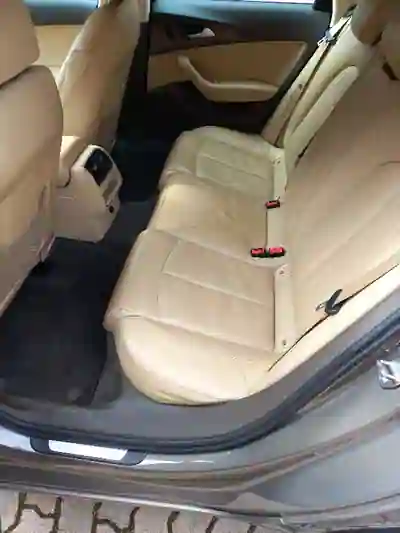 Audi A6 Avant 2013 - 13000 EUR, 255 km - AUTO.MOTO.pt - 255km - foto 12 de 18