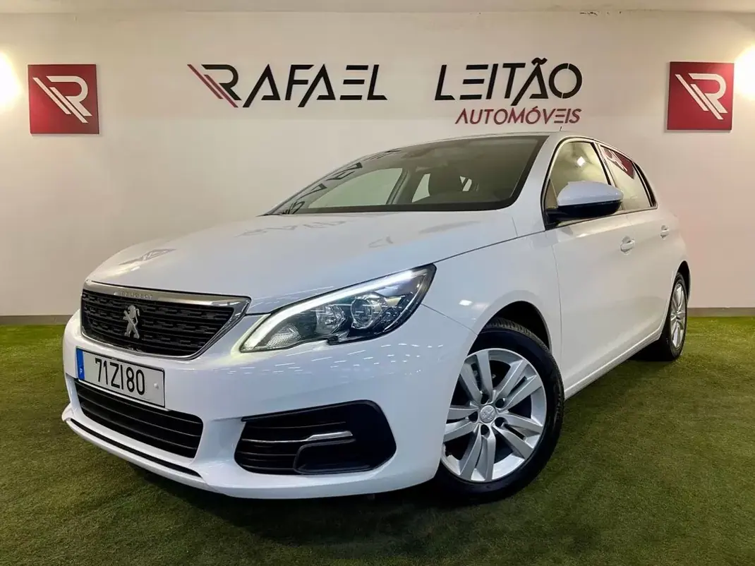 Peugeot 308 2019 - 11250 EUR, 107000 km - AUTO.MOTO.pt - 107000km - foto 1 de 27