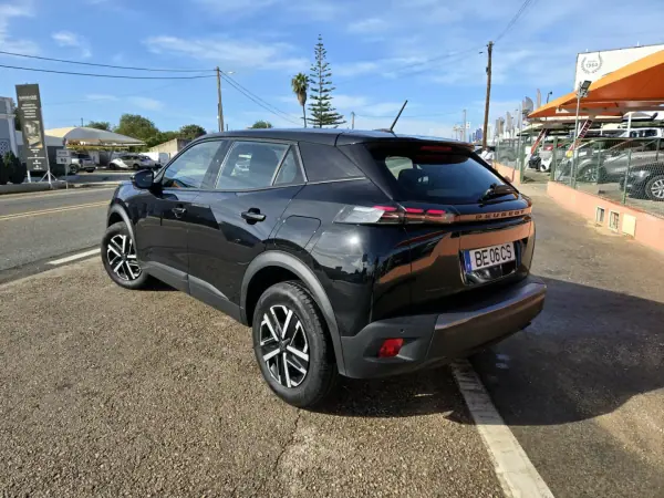 Peugeot 2008 2023 - 19450 EUR, 57568 km - AUTO.MOTO.pt - 57568km - foto 4 de 10