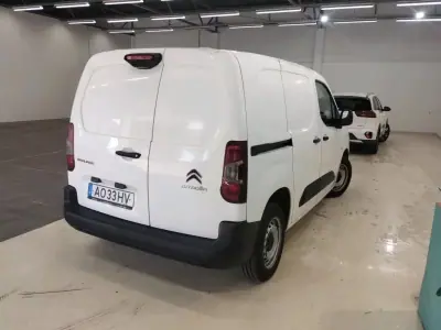 Citroën Berlingo 2022 - 12990 EUR, 154509 km - AUTO.MOTO.pt - 154509km - foto 2 de 5