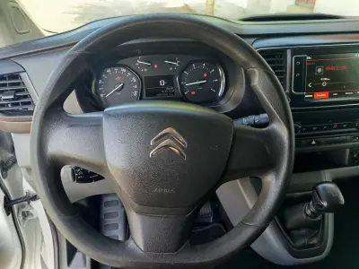 Citroën Jumpy 2021 - 15990 EUR, 89700 km - AUTO.MOTO.pt - 89700km - foto 16 de 20