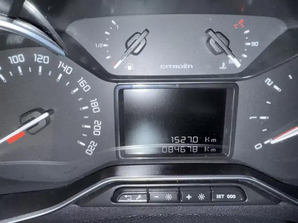 Citroën C3 2022 - 11750 EUR, 84678 km - AUTO.MOTO.pt - 84678km - foto 9 de 21