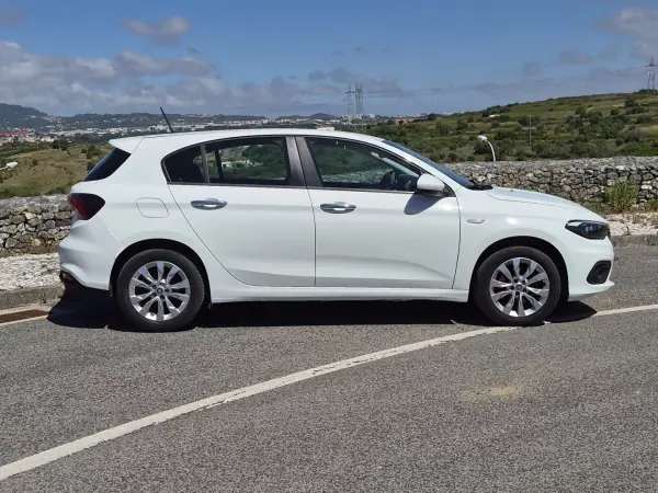Fiat Tipo Station Wagon 2019 - 9990 EUR, 96572 km - AUTO.MOTO.pt - 96572km - foto 21 de 24