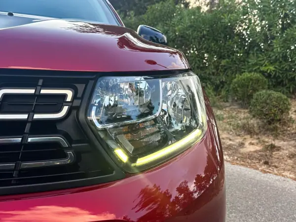 Dacia Duster 2021 — foto 3 de 14