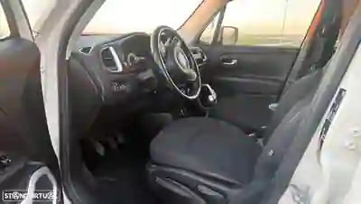 Jeep Renegade 2016 - 10400 EUR, 260000 km - AUTO.MOTO.pt - 260000km - foto 4 de 4