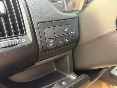 Peugeot Boxer 2020 - 14900 EUR, 56214 km - foto 5 de 12