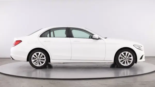 Mercedes-Benz C 300 2019 - 26990 EUR, 120000 km - AUTO.MOTO.pt - 120000km - foto 5 de 16
