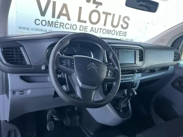 Citroën Jumpy 2019 - 18500 EUR, 162700 km - AUTO.MOTO.pt - 162700km - foto 13 de 13