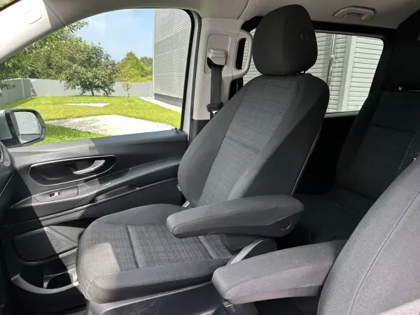 Mercedes-Benz Vito Tourer 2016 - 24900 EUR, 286000 km - AUTO.MOTO.pt - 286000km - foto 27 de 54