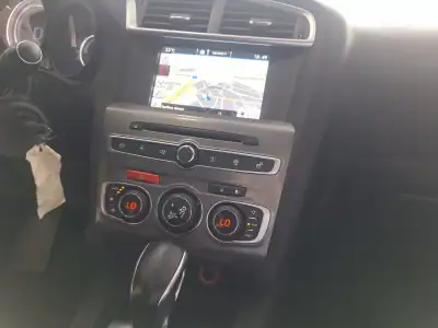 Citroën C4 2016 - 9900 EUR, 131000 km - AUTO.MOTO.pt - 131000km - foto 12 de 18