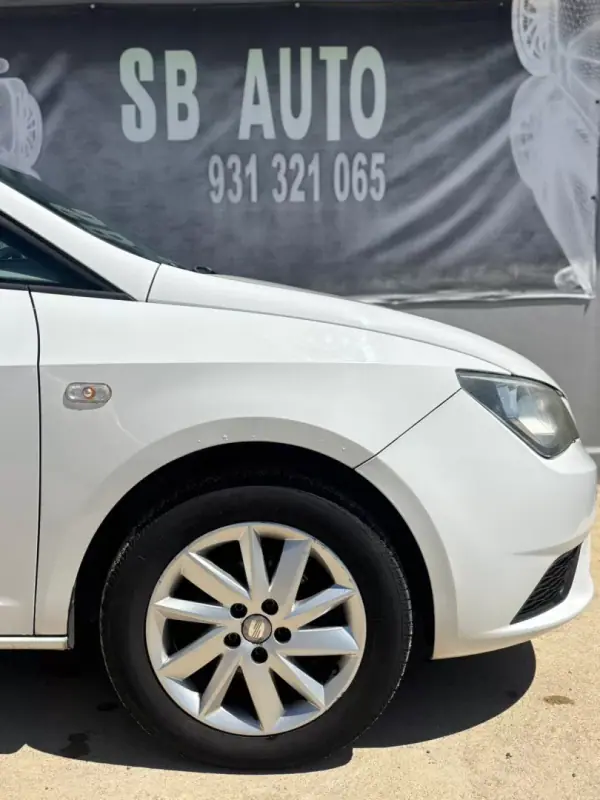 SEAT Ibiza ST 2013 - 6500 EUR, 205000 km - AUTO.MOTO.pt - 205000km - foto 15 de 21