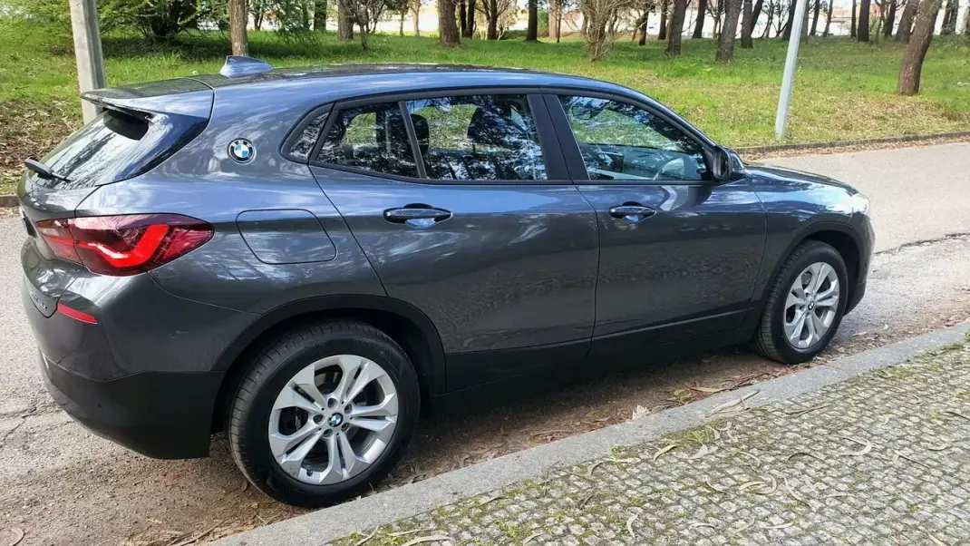 BMW X2 2021 - 22990 EUR, 100000 km - AUTO.MOTO.pt - 100000km - foto 11 de 21