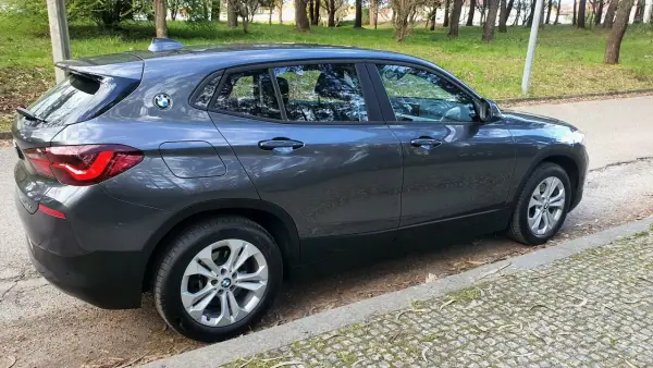 BMW X2 2021 - 22990 EUR, 100000 km - AUTO.MOTO.pt - 100000km - foto 11 de 21